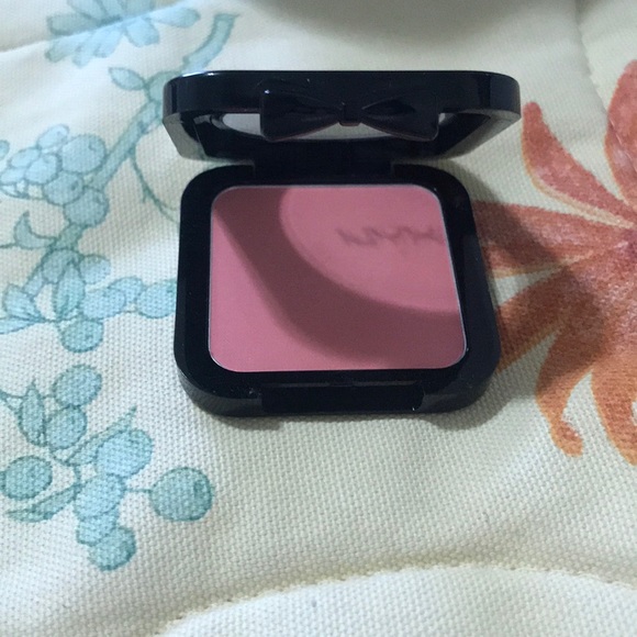 High definition blush - Picture 3 of 4